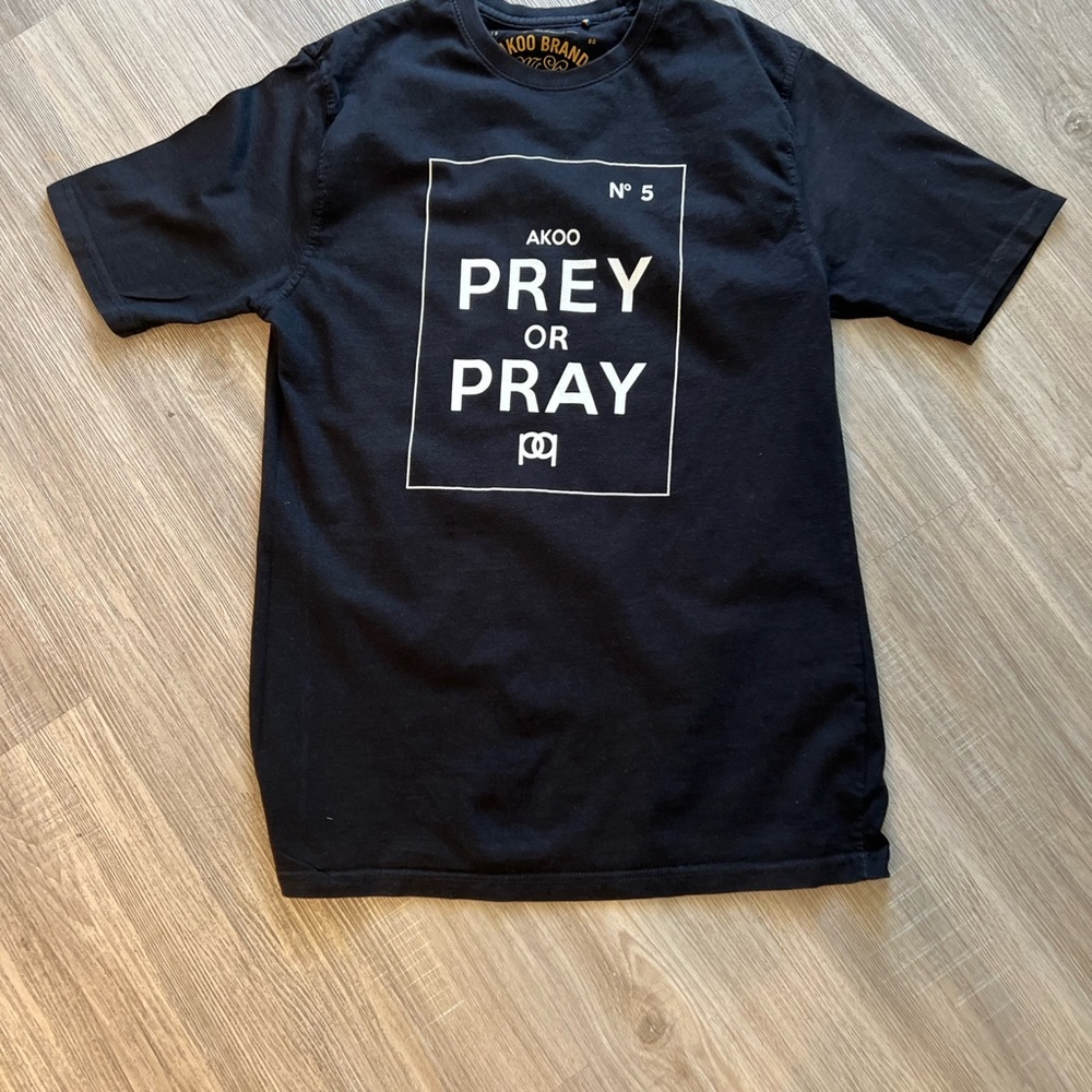 Akoo Black 'Prey or Pray' Short Sleeve Tee